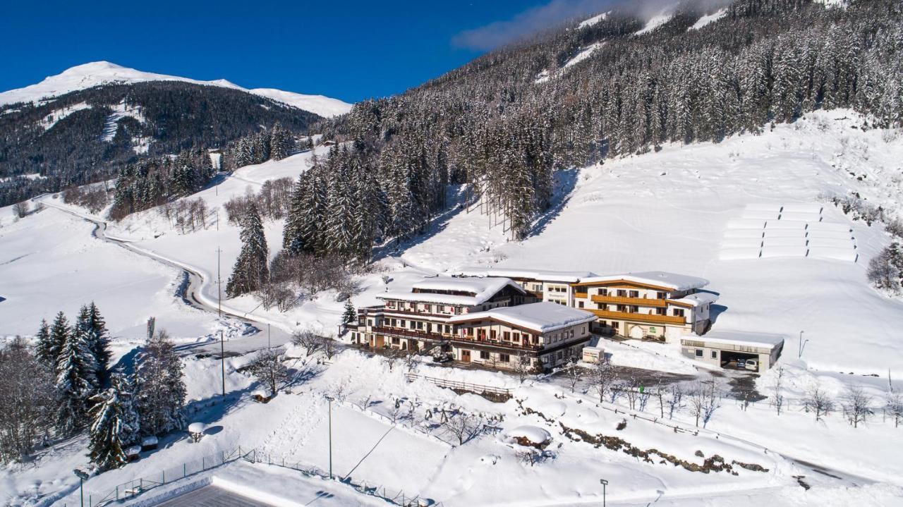 Jugend- Und Familienhotel Venedigerhof Нойкірхен-ам-Гросфенедігер Екстер'єр фото