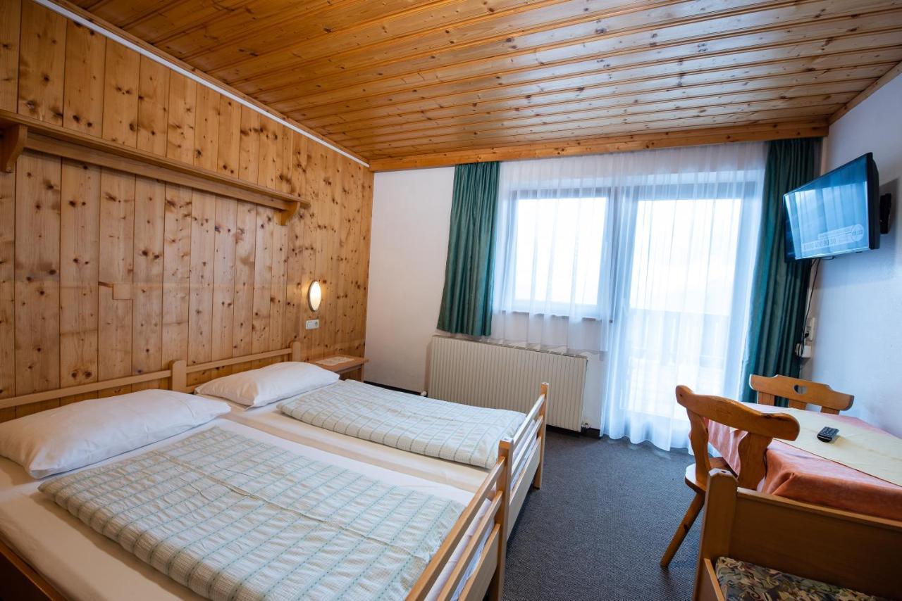 Jugend- Und Familienhotel Venedigerhof Нойкірхен-ам-Гросфенедігер Екстер'єр фото