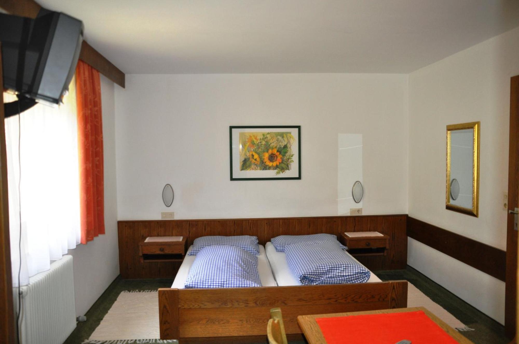Jugend- Und Familienhotel Venedigerhof Нойкірхен-ам-Гросфенедігер Екстер'єр фото