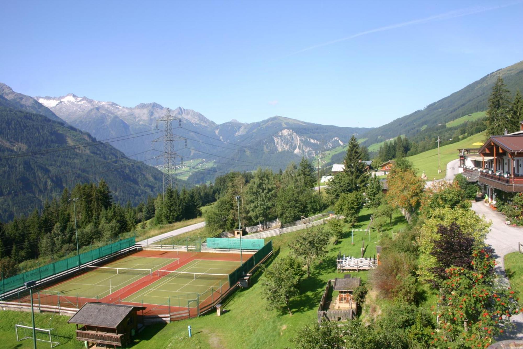 Jugend- Und Familienhotel Venedigerhof Нойкірхен-ам-Гросфенедігер Екстер'єр фото